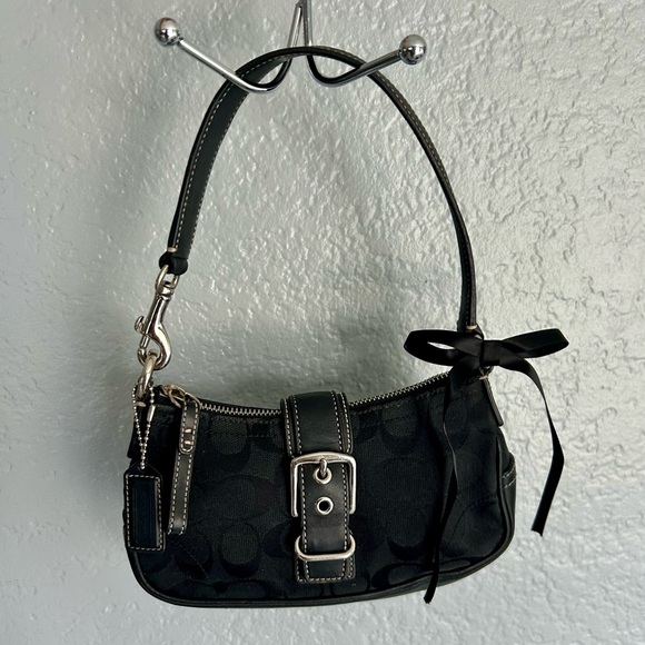 SOLD COACH SIGNATURE BUCKLE SOHO SHOULDER BAG VINTAGE Y2K - Picture 1 of 6